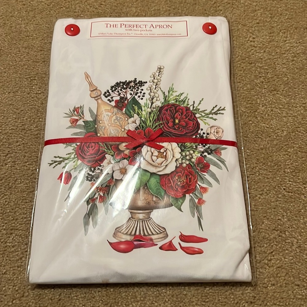 Apron with 2 pockets lovely flowers-NEW